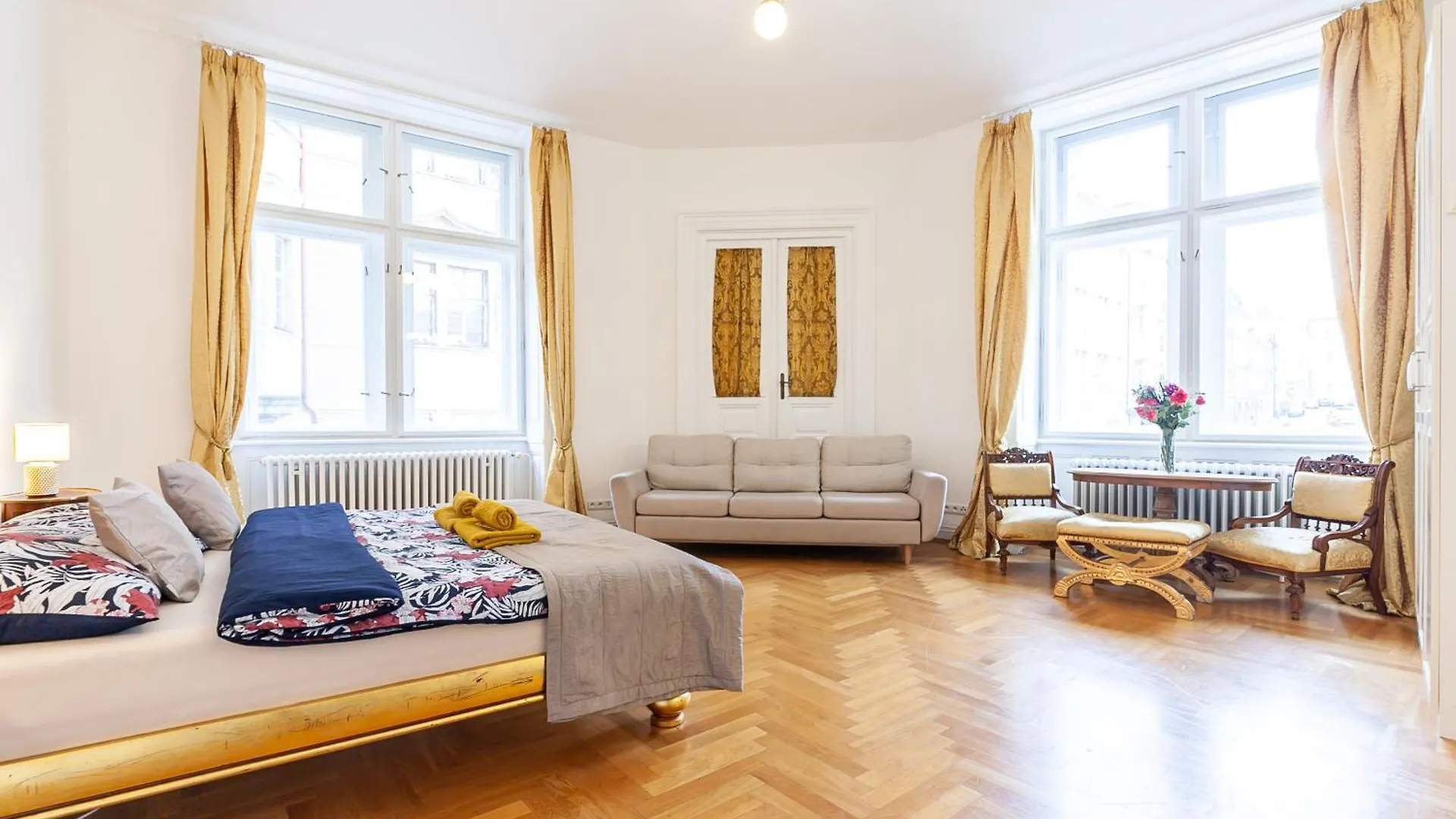 Royal Apartment By Charles Bridge View Of Saint Nicholas Church