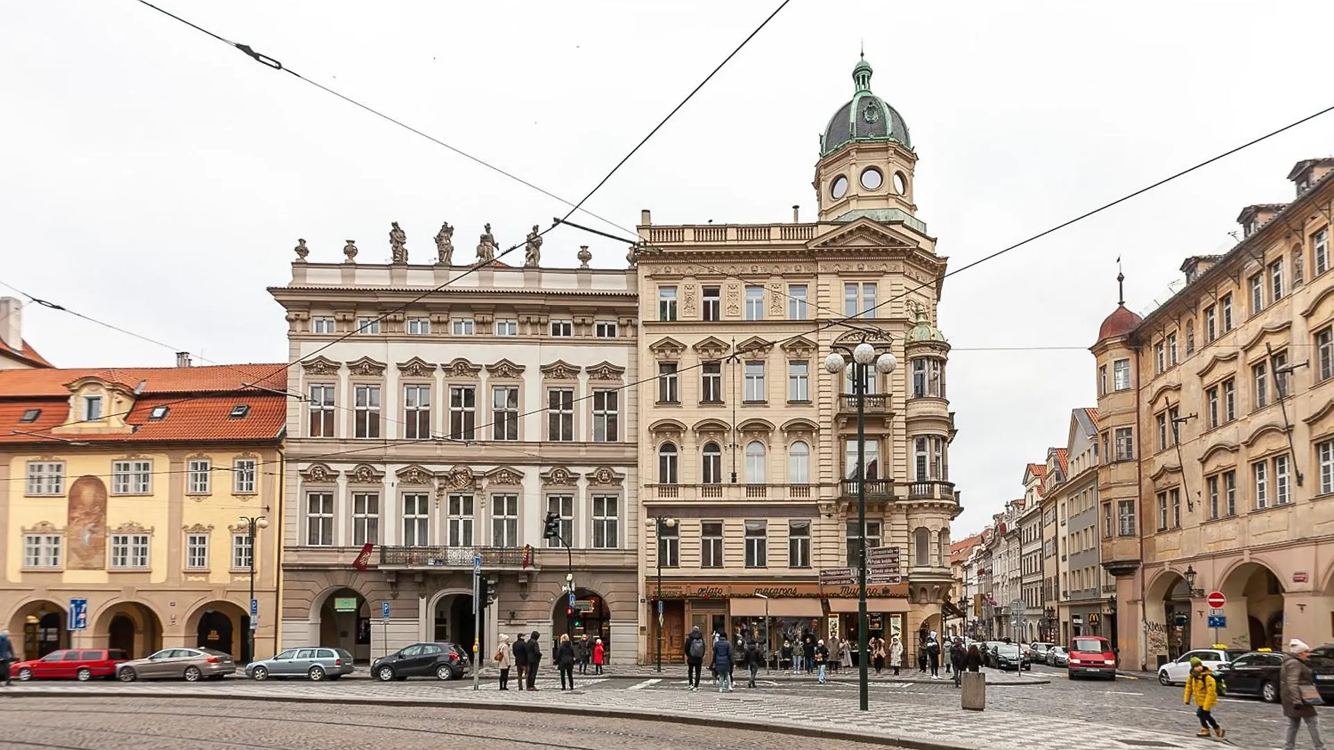 Royal Apartment By Charles Bridge View Of Saint Nicholas Church Czech Republic